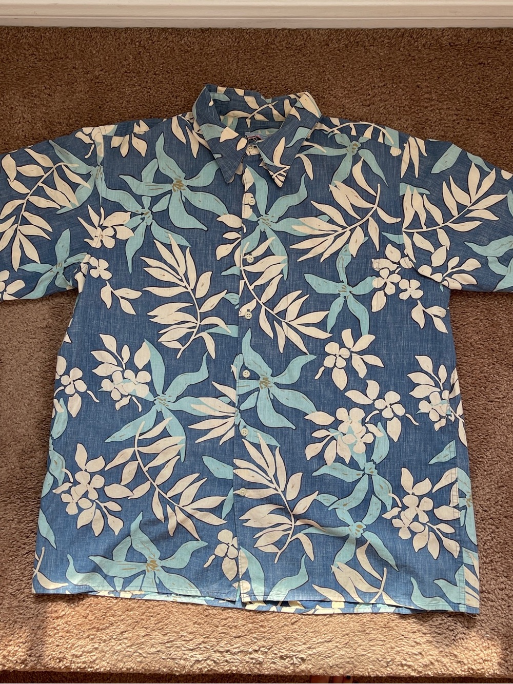 Vintage reyn spooner Blue and White Floral Button Down Hawaiian Shirt